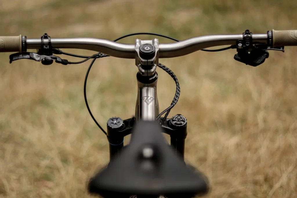Roost titanium mtb handlebars rearward - roost bike - roost bike Roost titantium handlebars quality testing