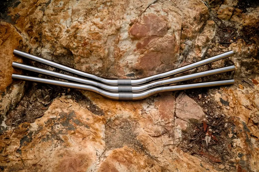 Roost ti handlebars with multiple backsweep options - roost bike - roost bike Roost Titanium MTB handlebars in 9, 12 and 15 degree backsweep options