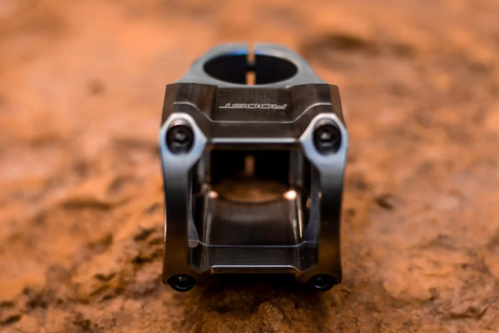 Roost dominator titanium stem front view - roost bike - roost bike Roost Dominator Titanium Stem front view