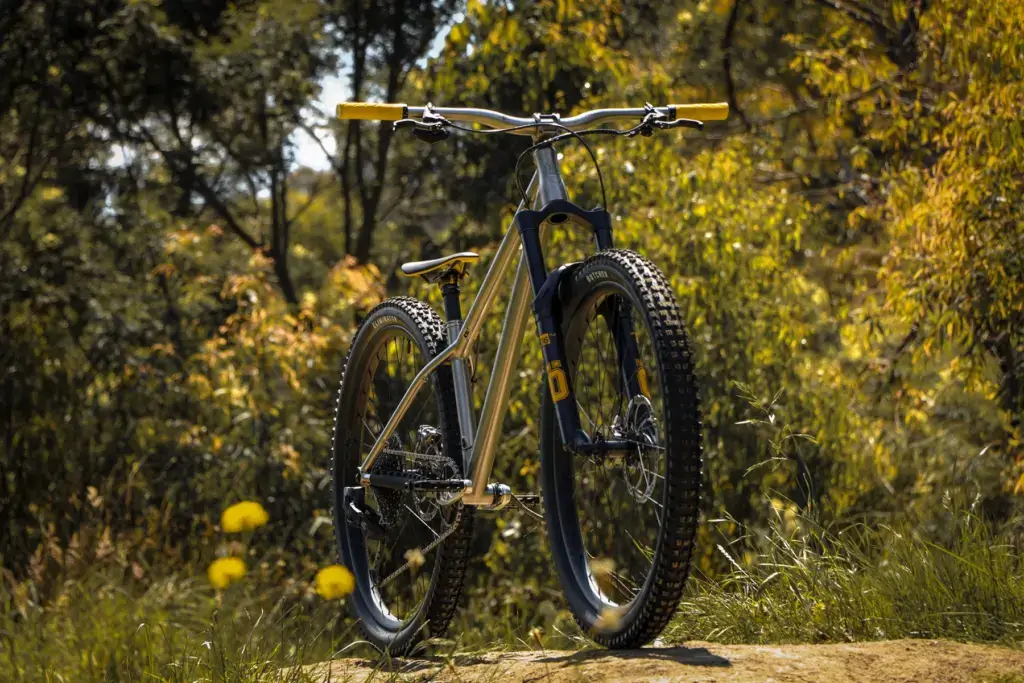 Spitfire nero ti hardtail yellow ohlins - roost bike Spitfire Nero Ti Hardtail Yellow Ohlins